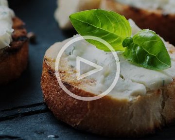 Рецепт вкусной и простой закуски с рикоттой и песто
